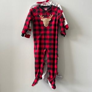 ⭐️Toddler Christmas pajamas by carters